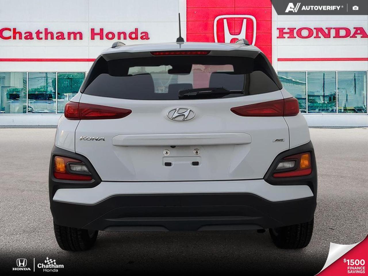 2021 Hyundai KONA Luxury AWD New Tires! New Front and Rear Breaks! O Photo