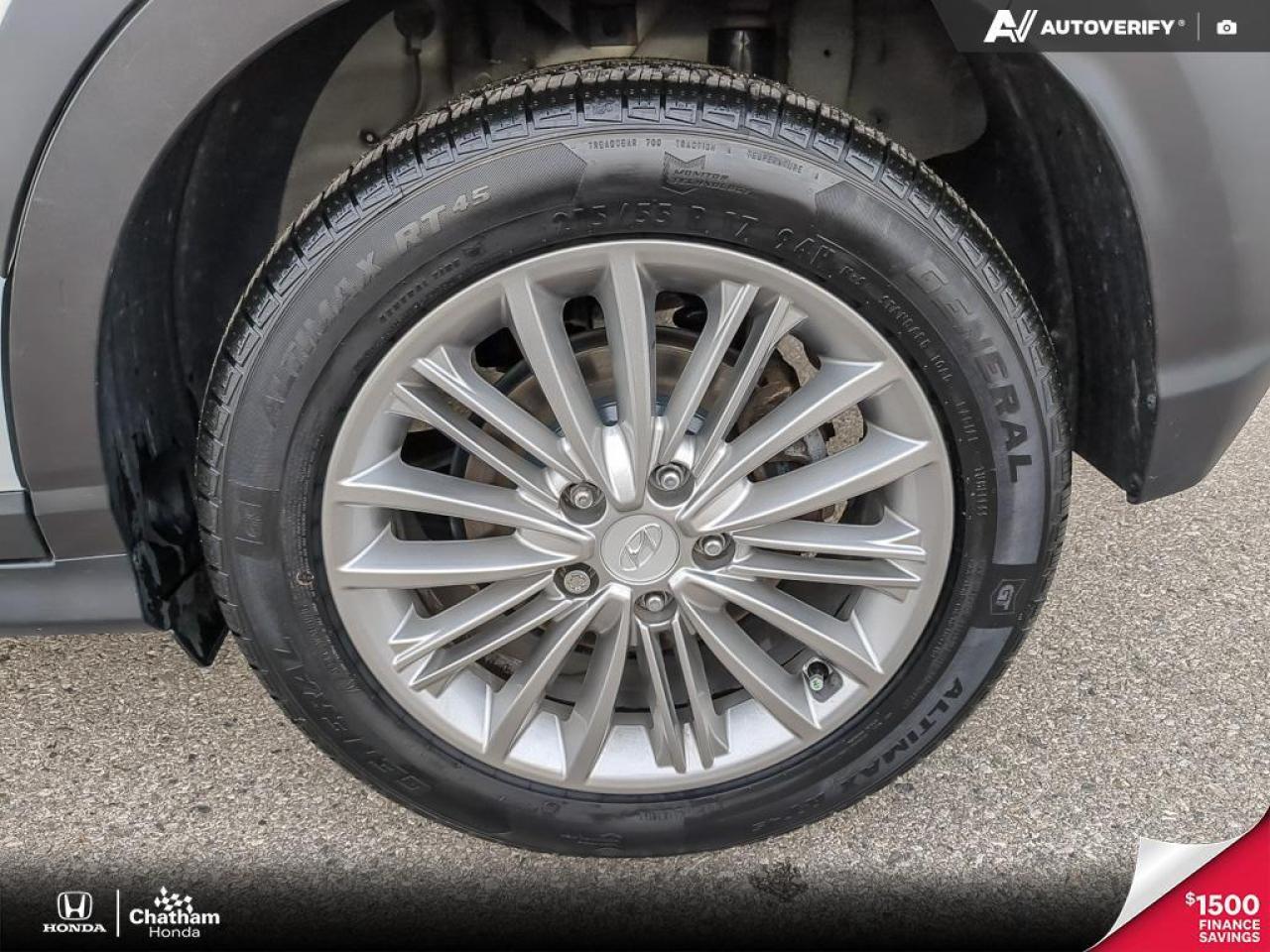 2021 Hyundai KONA Luxury AWD New Tires! New Front and Rear Breaks! O Photo