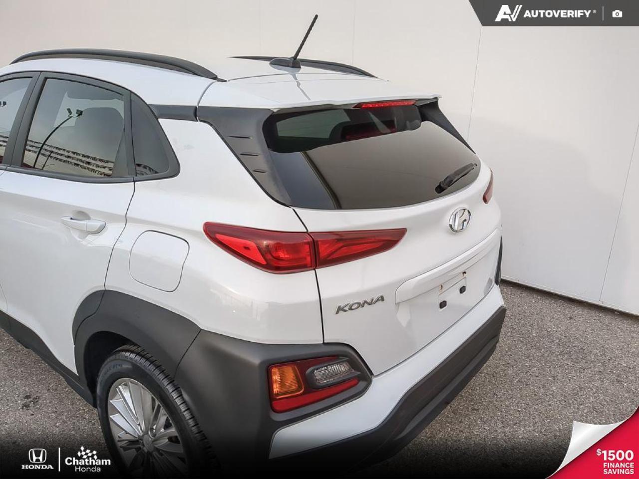 2021 Hyundai KONA Luxury AWD New Tires! New Front and Rear Breaks! O Photo