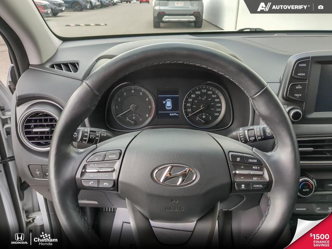 2021 Hyundai KONA Luxury AWD New Tires! New Front and Rear Breaks! O Photo