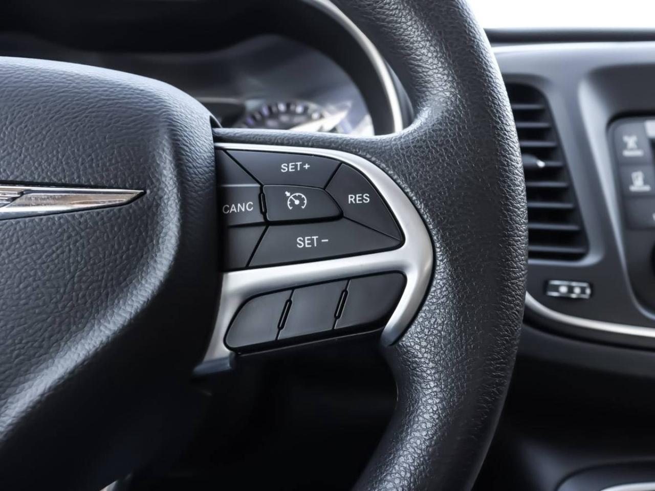 2015 Chrysler 200 4dr Sdn LX FWD Photo