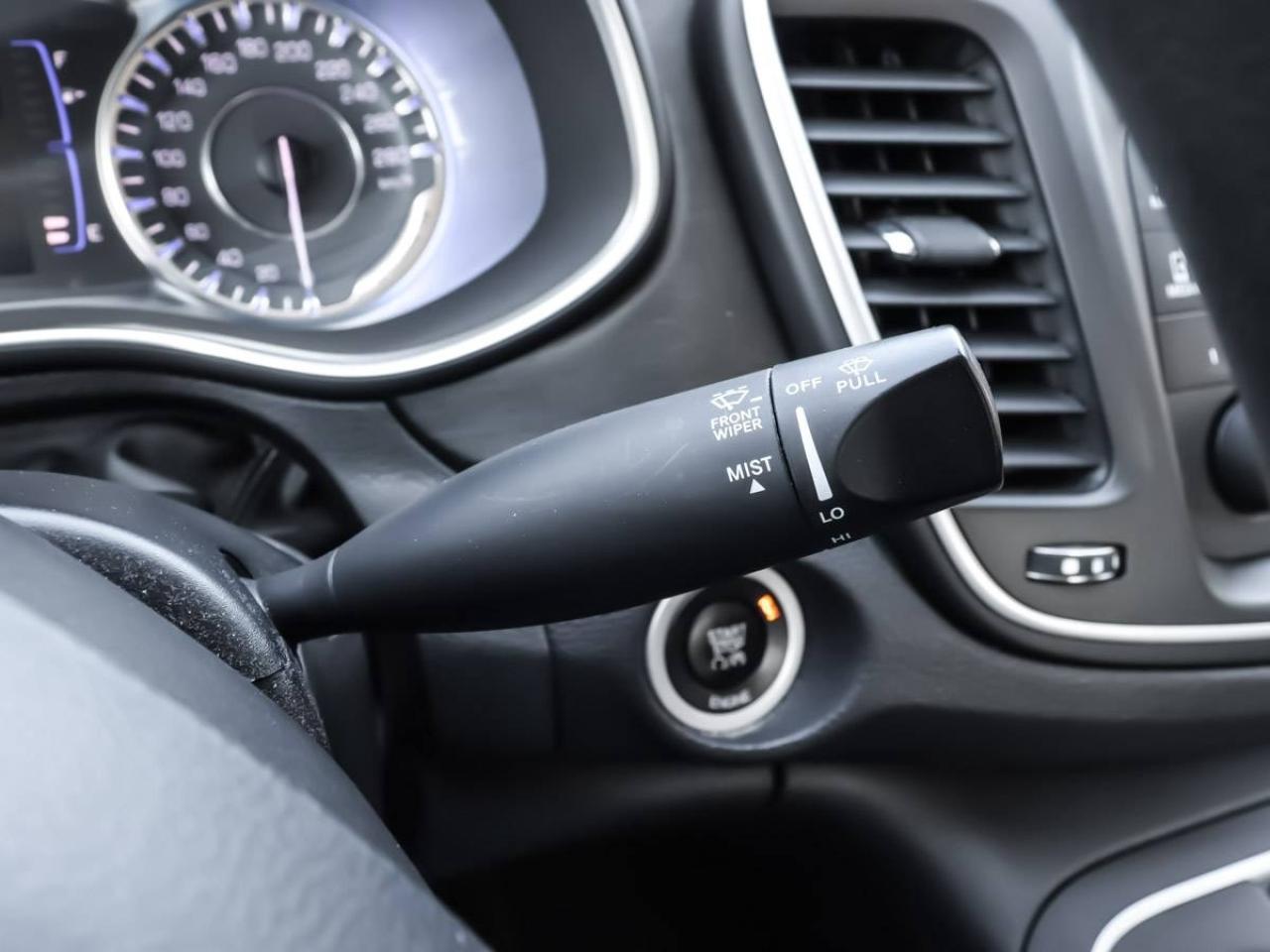 2015 Chrysler 200 4dr Sdn LX FWD Photo