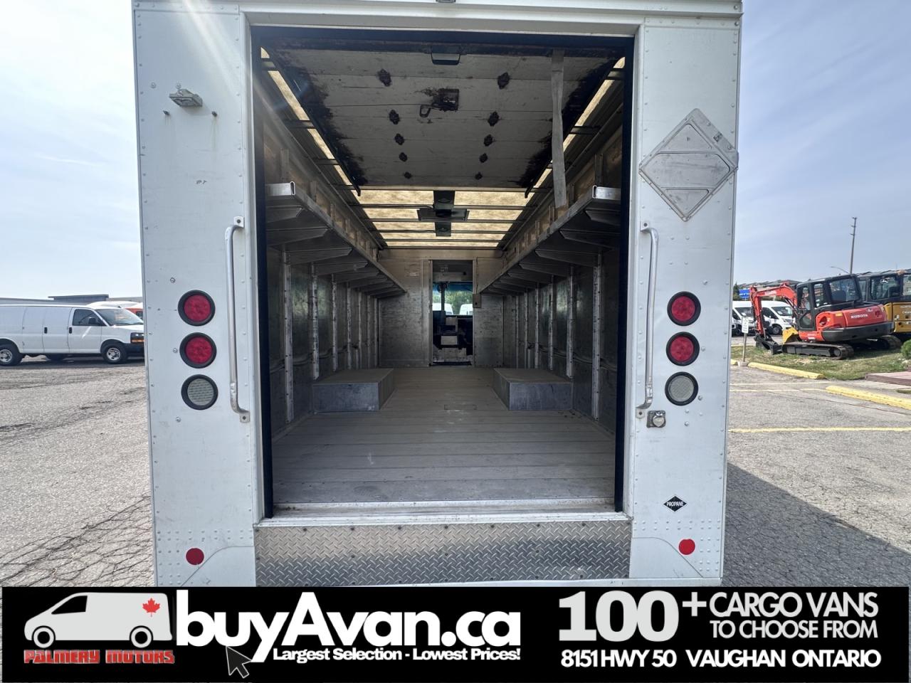 2017 Ford Econoline Morgan Olsen Step Van V8 Photo