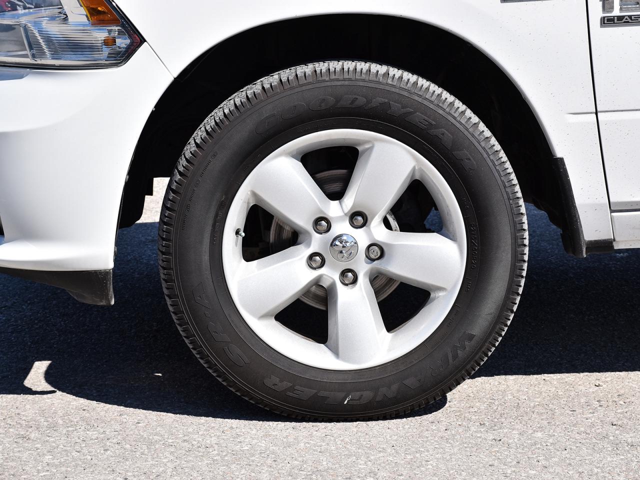 2022 RAM 1500 Classic Tradesman Crew Cab 4x4 ~Camera ~Bluetooth ~20's Photo