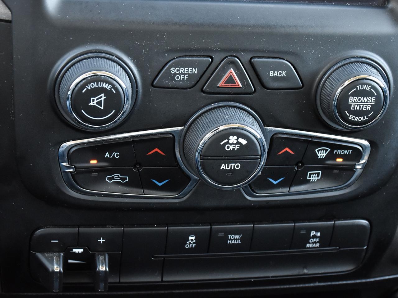 2022 RAM 1500 Classic Tradesman Crew Cab 4x4 ~Camera ~Bluetooth ~20's Photo