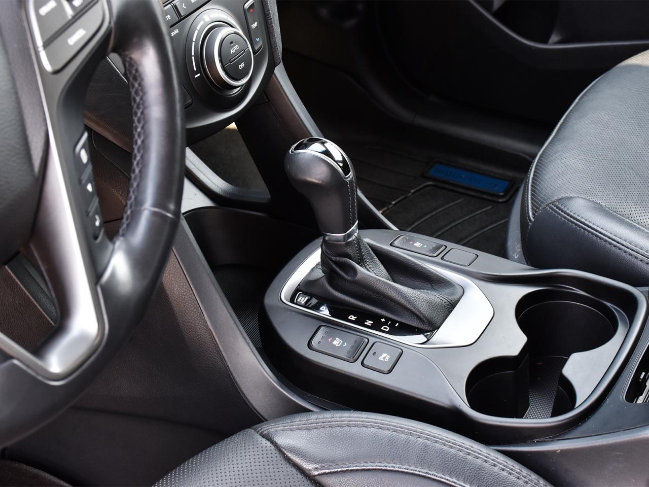 2017 Hyundai Santa Fe Sport Limited AWD ~Nav ~Camera ~Leather ~Pano Moonroof Photo