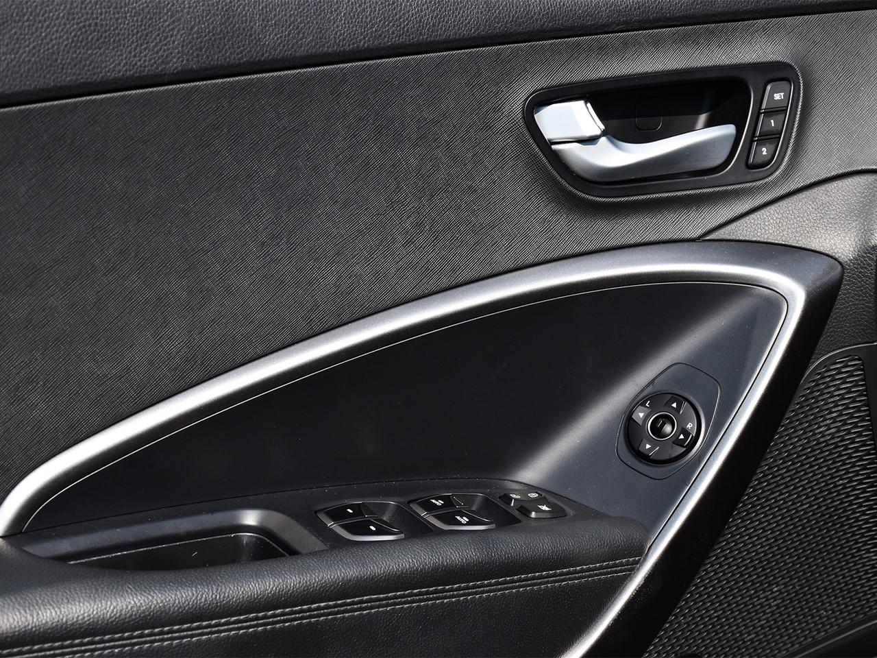 2017 Hyundai Santa Fe Sport Limited AWD ~Nav ~Camera ~Leather ~Pano Moonroof Photo