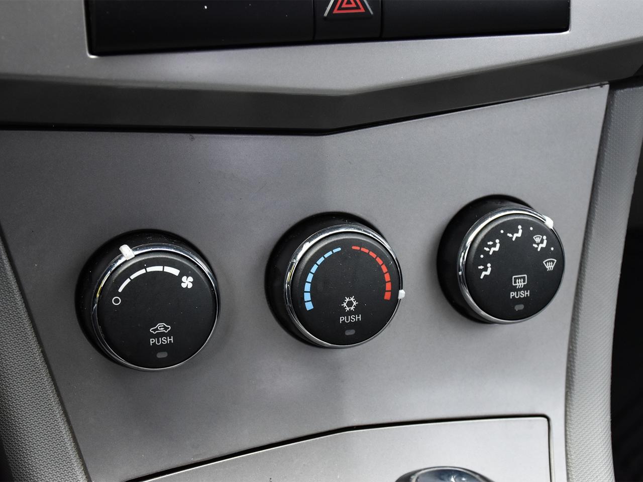 2008 Chrysler Sebring LX Convertible ~Power seats ~Alloy Wheels ~A/C Photo