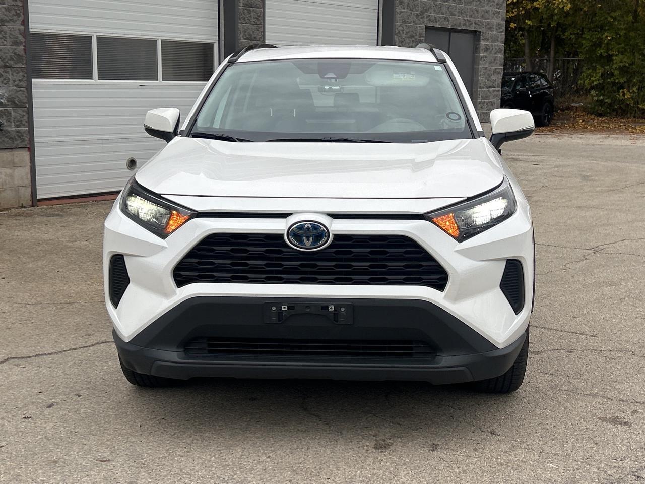 2022 Toyota RAV4 Hybrid LE Photo