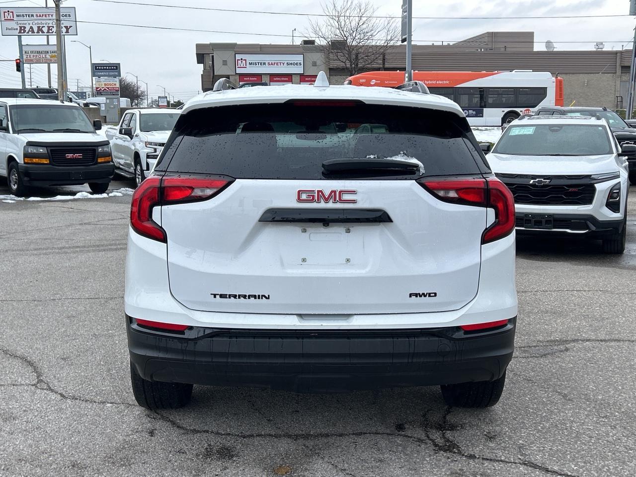 2021 GMC Terrain AWD 4DR SLE Photo