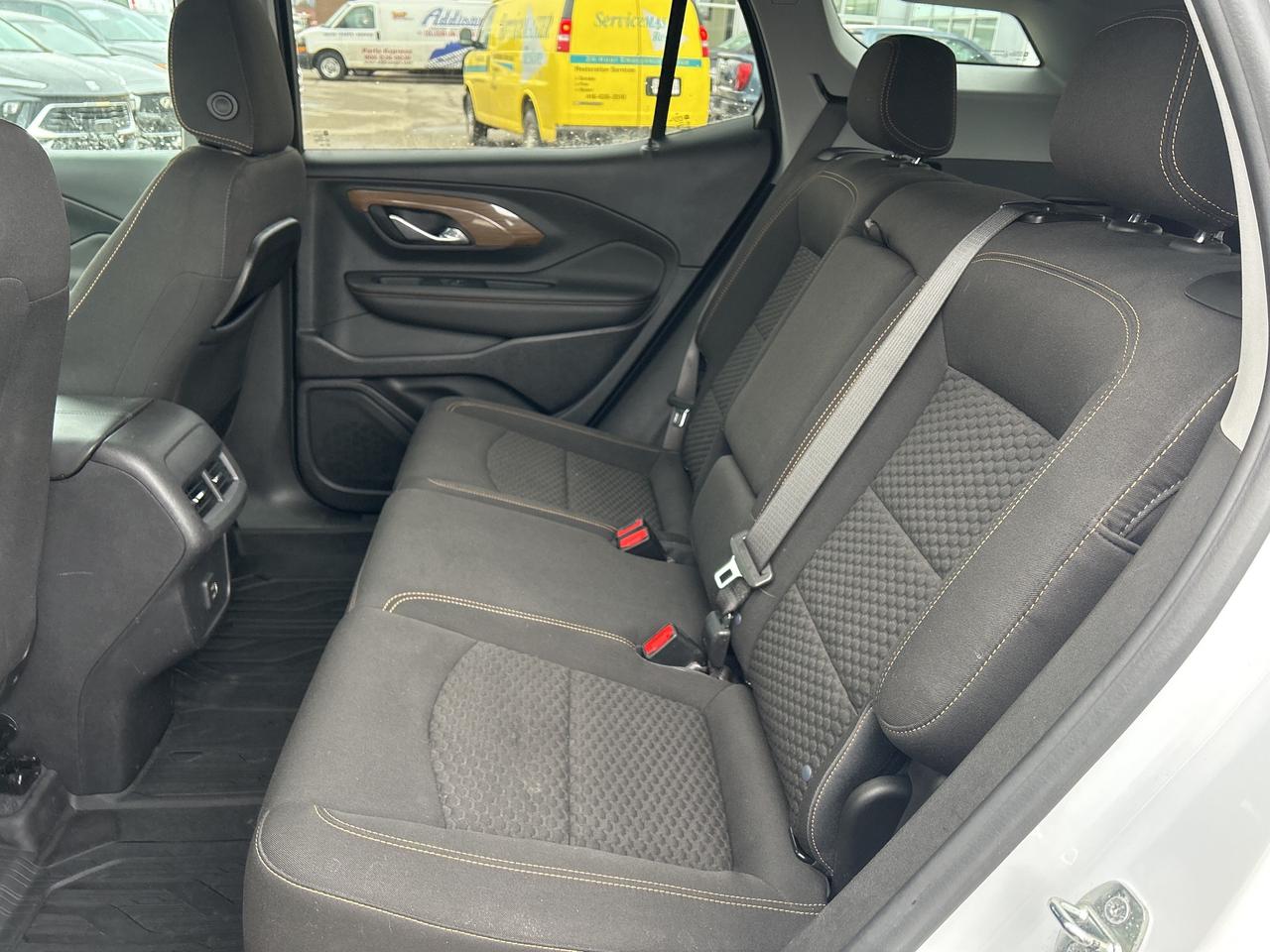 2021 GMC Terrain AWD 4DR SLE Photo