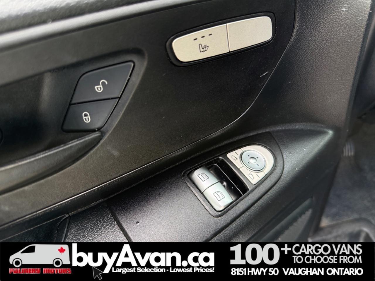 2023 Mercedes-Benz Metris Passenger Van Cargo + Divider Photo