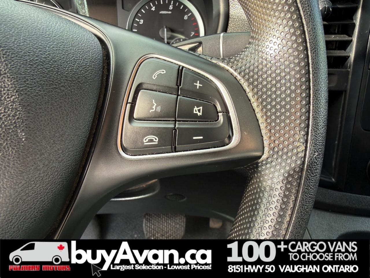 2023 Mercedes-Benz Metris Passenger Van Cargo + Divider Photo