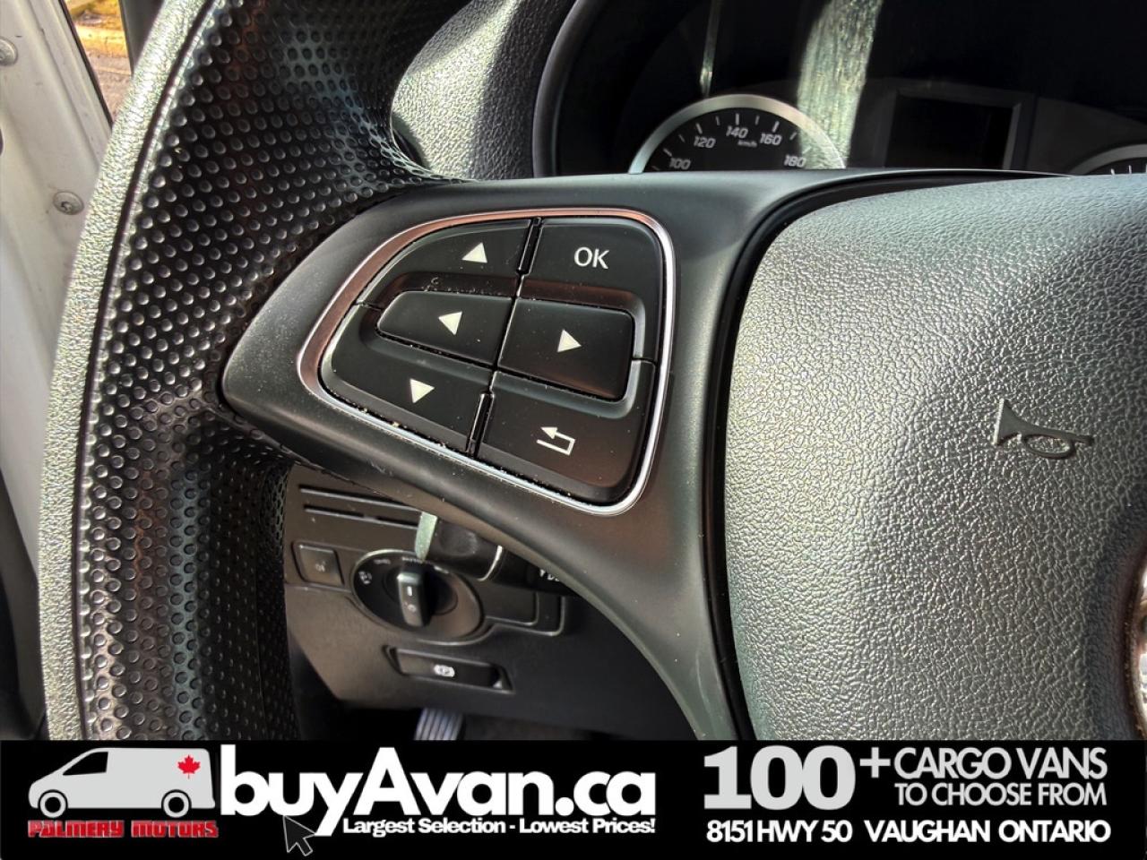 2023 Mercedes-Benz Metris Passenger Van Cargo + Divider Photo