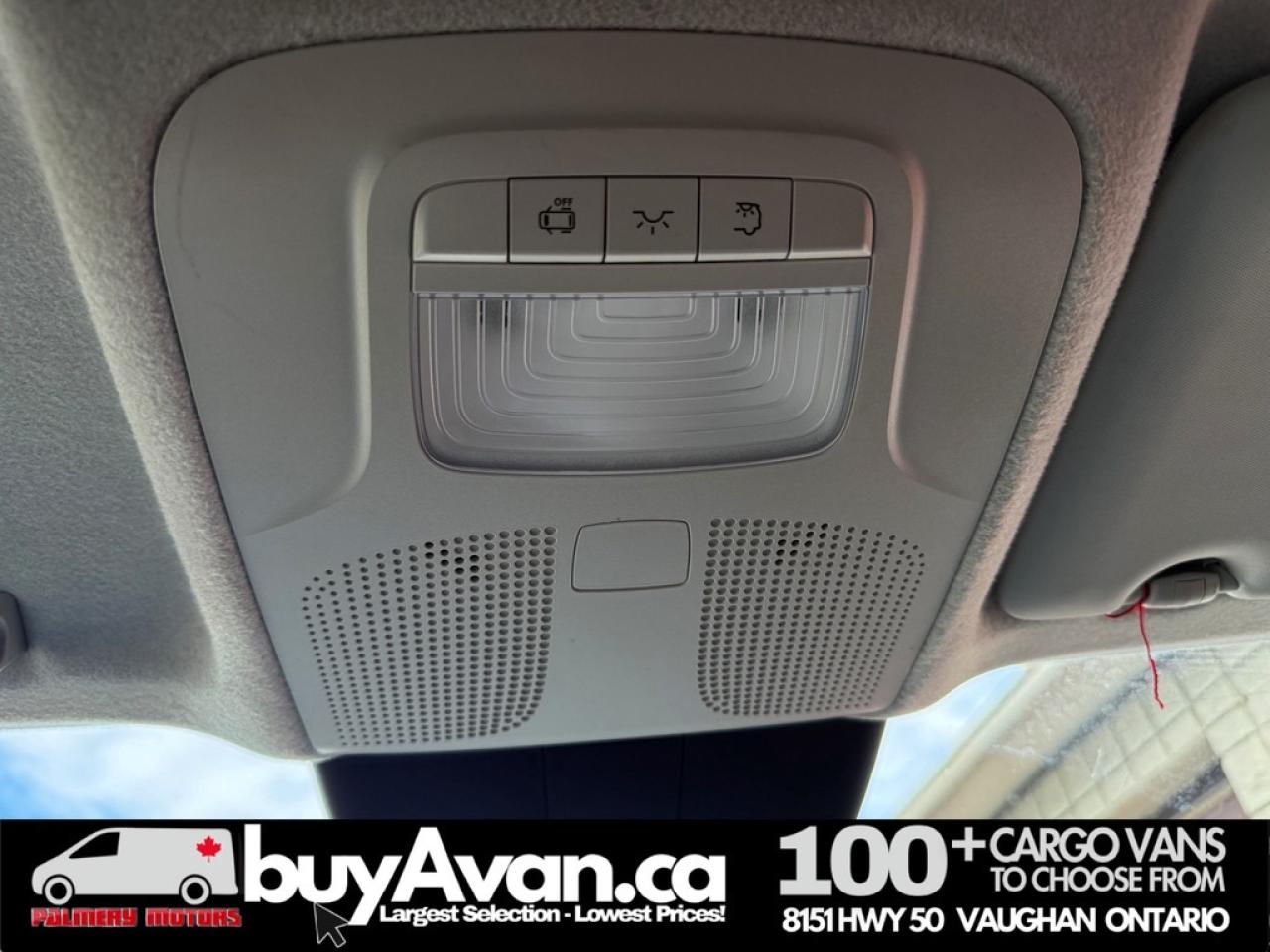 2023 Mercedes-Benz Metris Passenger Van Cargo + Divider Photo