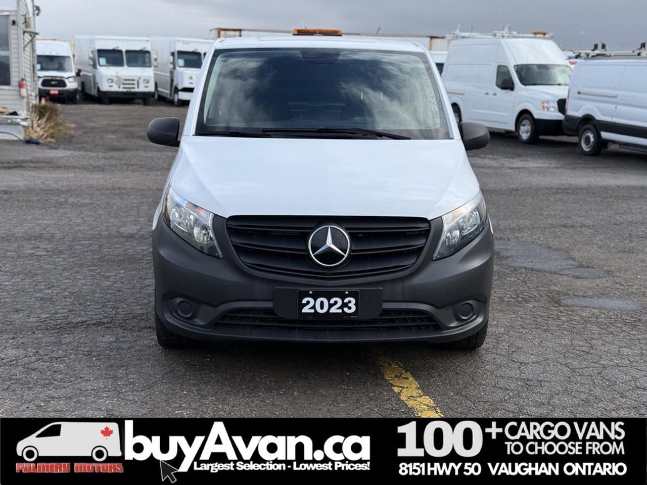 2023 Mercedes-Benz Metris Passenger Van LOW KM 49k   CLEAN CARFAX   CERTIFIED Photo