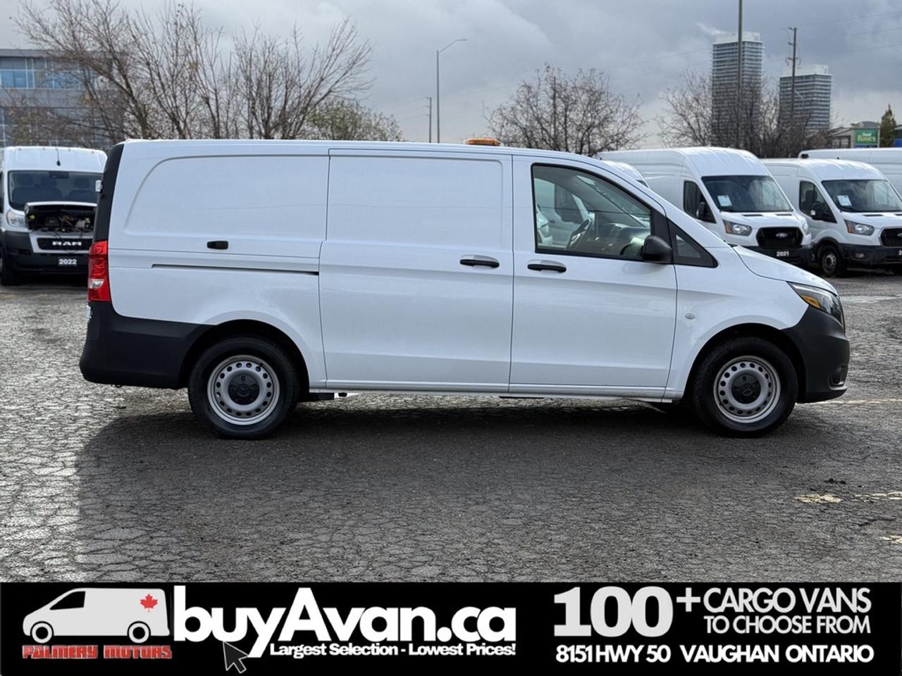 2023 Mercedes-Benz Metris Passenger Van LOW KM 49k   CLEAN CARFAX   CERTIFIED Photo