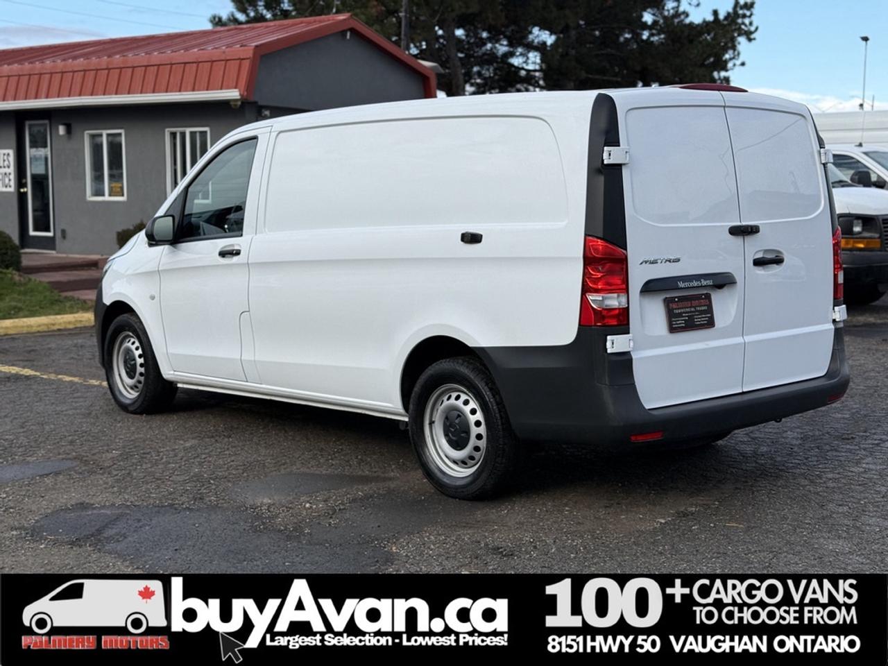 2023 Mercedes-Benz Metris Passenger Van LOW KM 49k   CLEAN CARFAX   CERTIFIED Photo