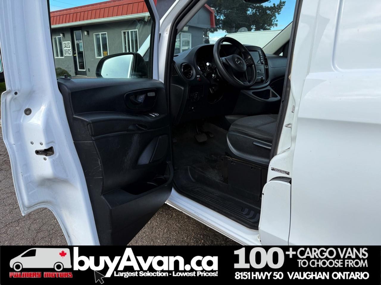 2023 Mercedes-Benz Metris Passenger Van LOW KM 49k   CLEAN CARFAX   CERTIFIED Photo