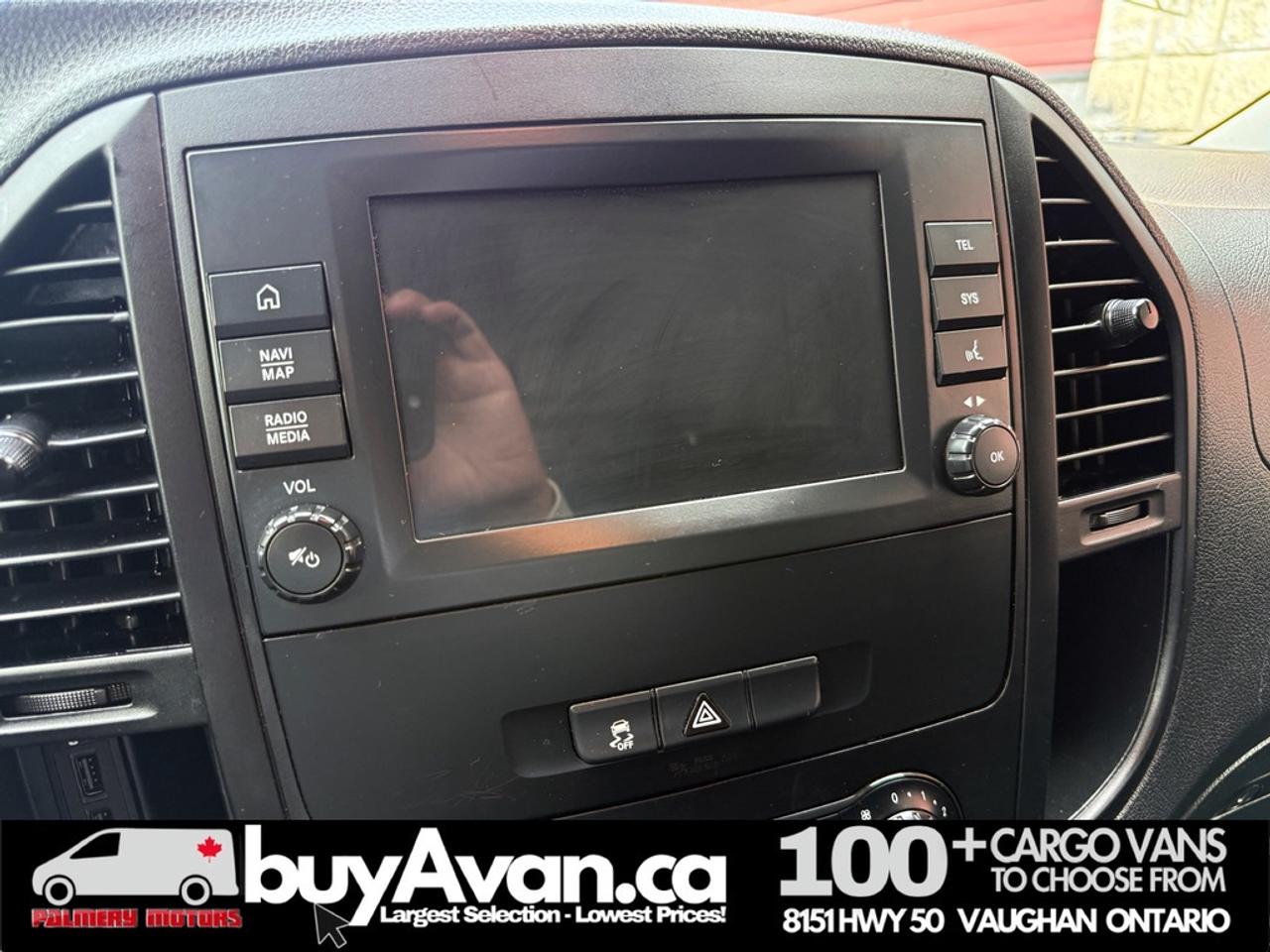 2023 Mercedes-Benz Metris Passenger Van LOW KM 49k   CLEAN CARFAX   CERTIFIED Photo