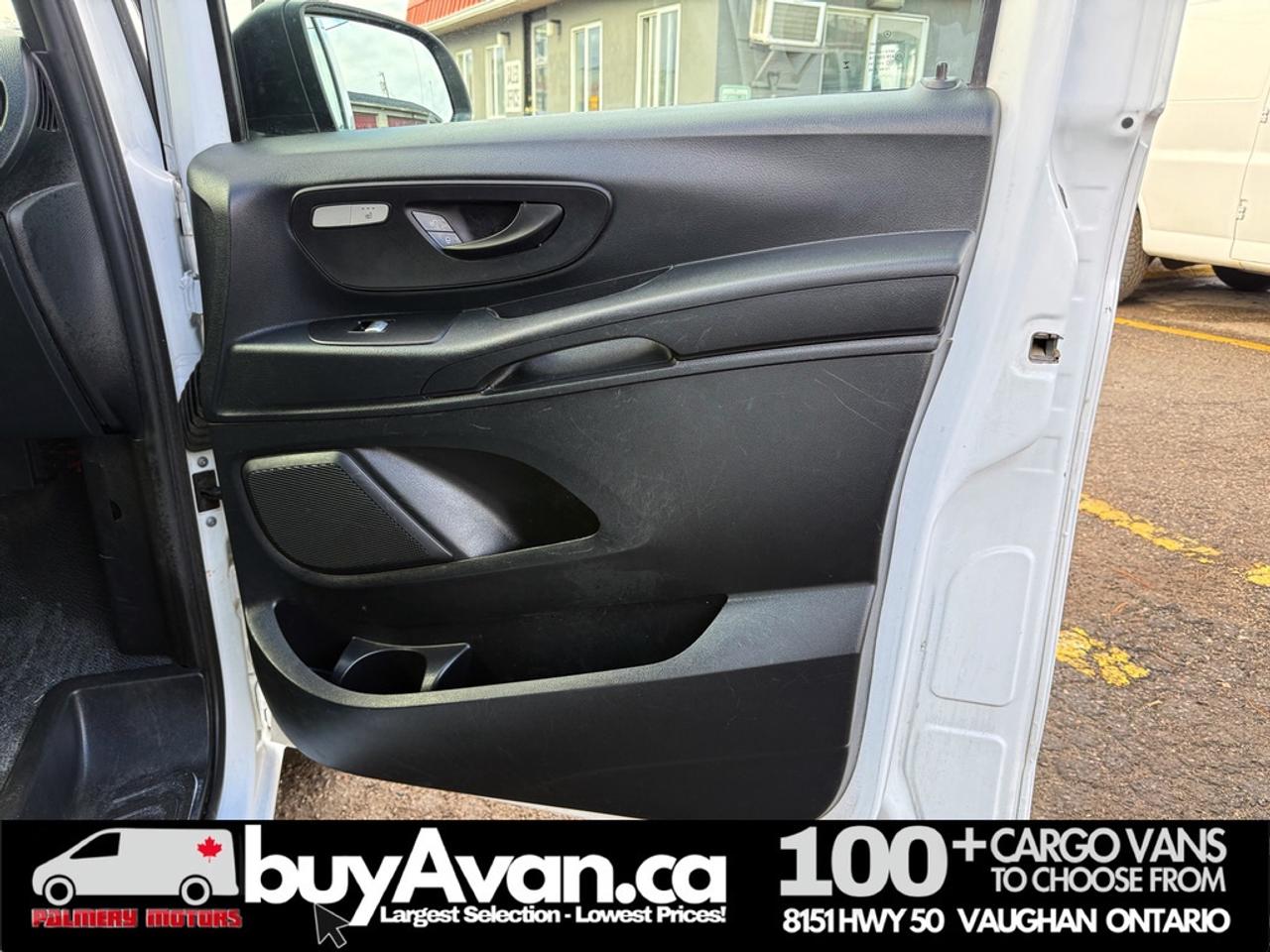 2023 Mercedes-Benz Metris Passenger Van LOW KM 49k   CLEAN CARFAX   CERTIFIED Photo