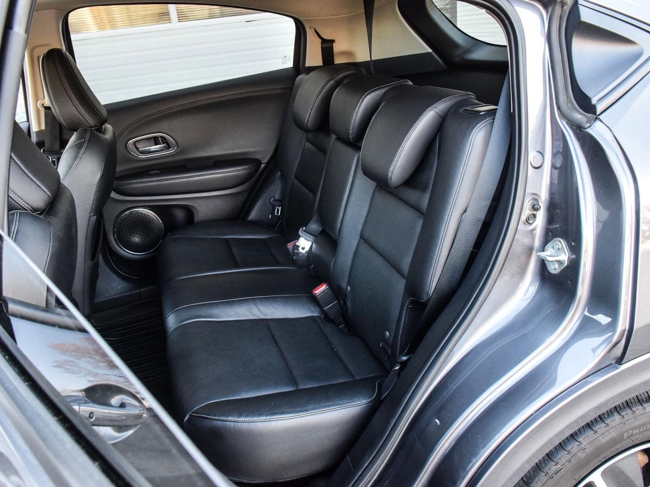 2022 Honda HR-V Touring Photo