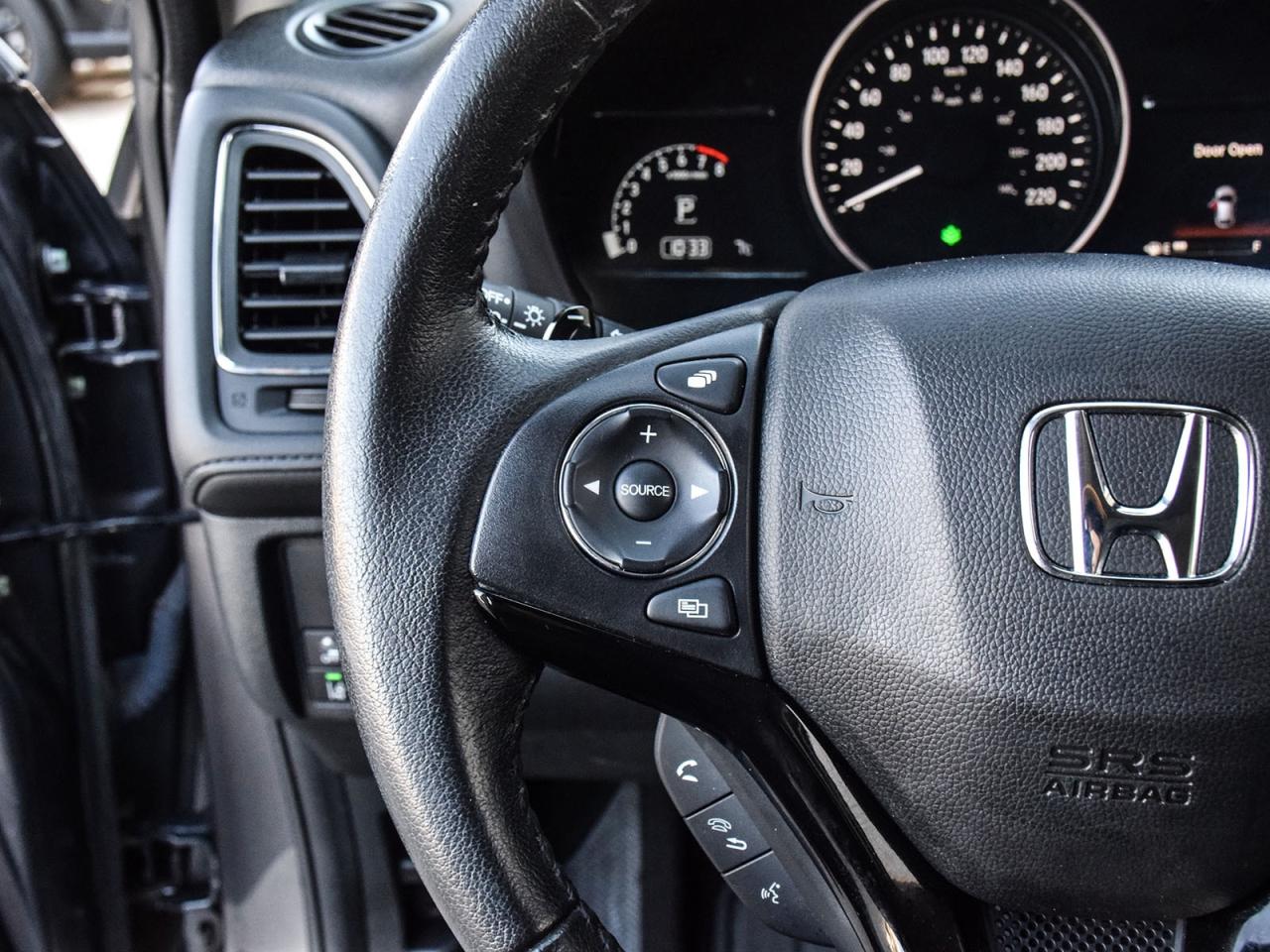 2022 Honda HR-V Touring Photo