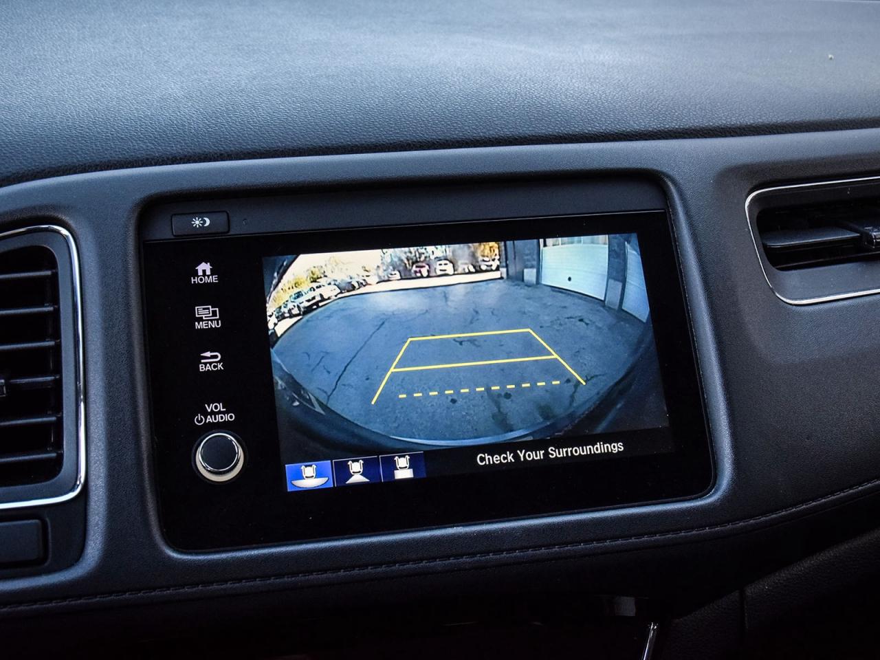 2022 Honda HR-V Touring Photo