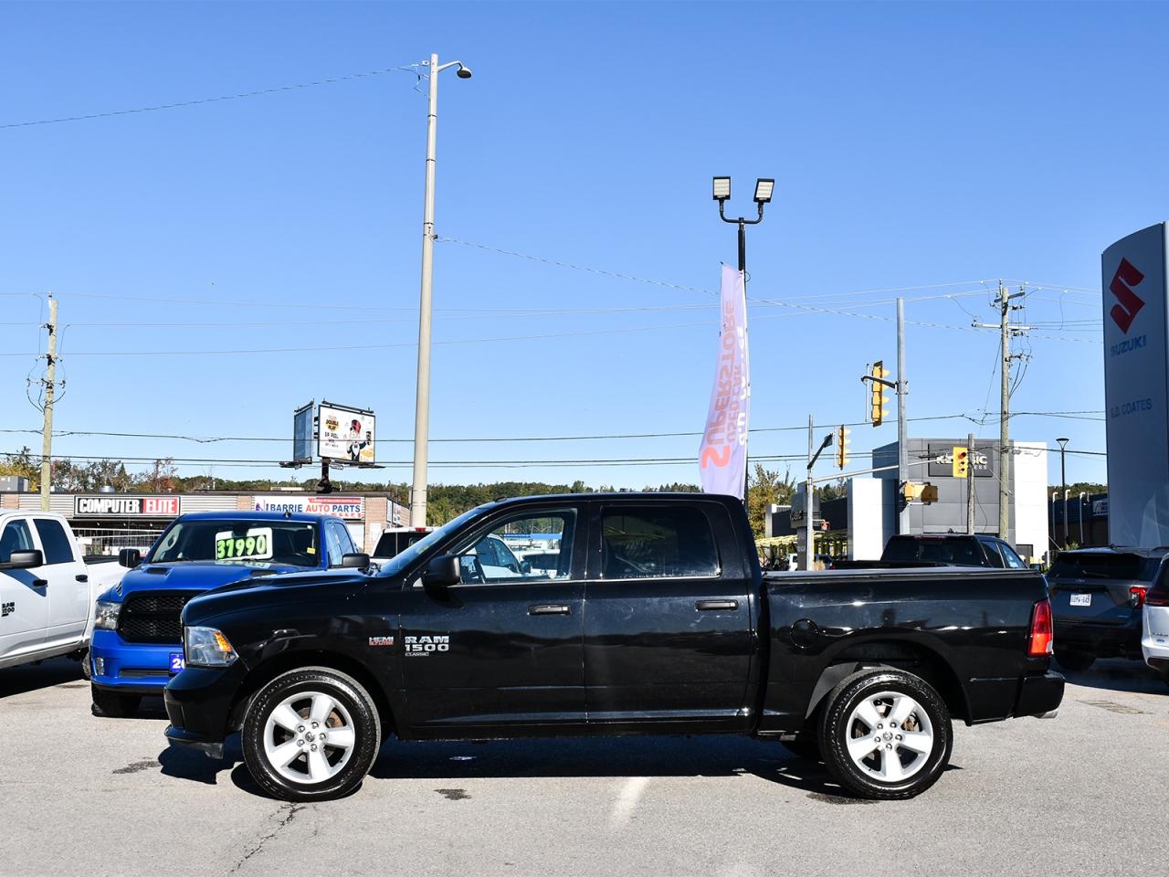 2021 RAM 1500 Classic Express Crew Cab 4x4 ~Heated Seats ~Bluetooth ~Cam Photo