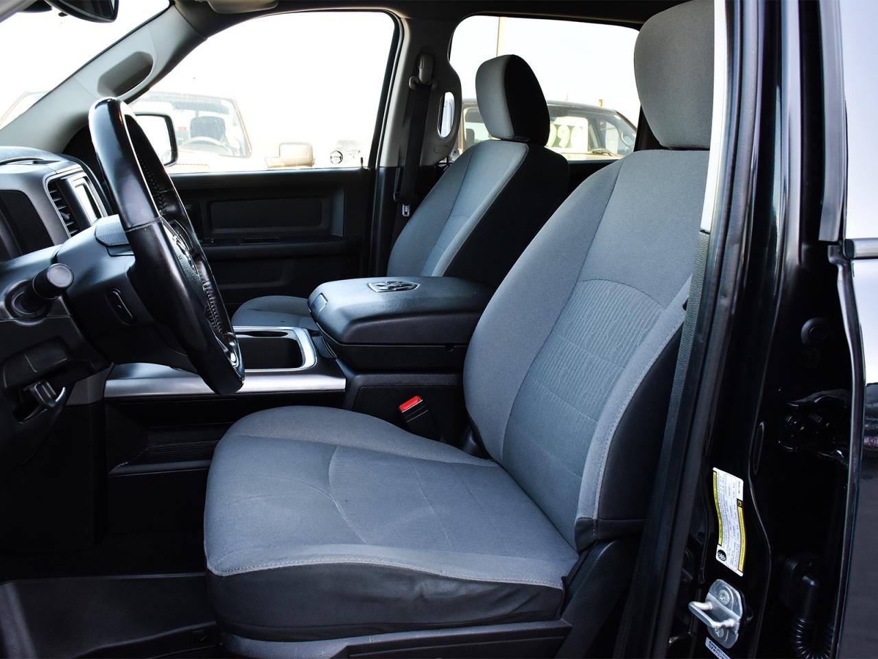 2021 RAM 1500 Classic Express Crew Cab 4x4 ~Heated Seats ~Bluetooth ~Cam Photo