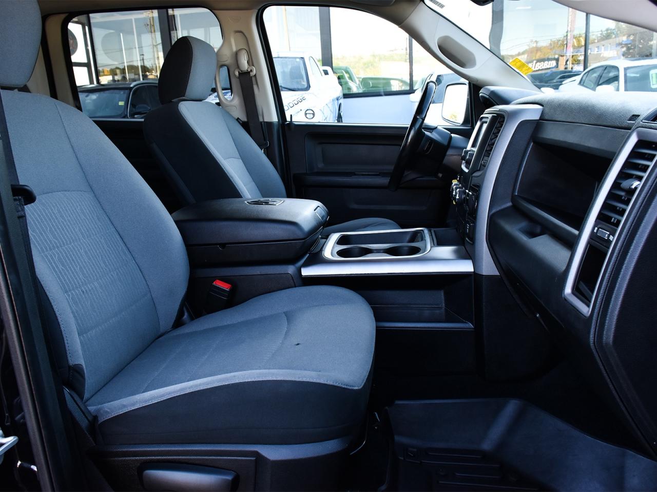 2021 RAM 1500 Classic Express Crew Cab 4x4 ~Heated Seats ~Bluetooth ~Cam Photo