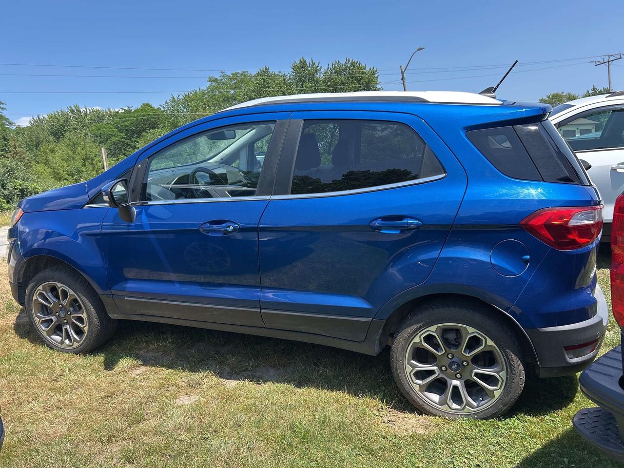 2020 Ford EcoSport TITANIUM, CLEAN CARFAX, LOCAL TRADE, LEATHER! Photo