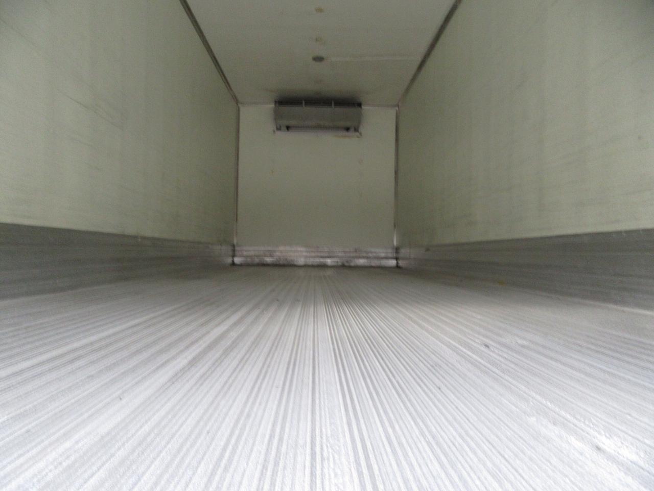 2020 International MV 24FT REEFER BOX CARRIER SUPRA SYSTEM Photo