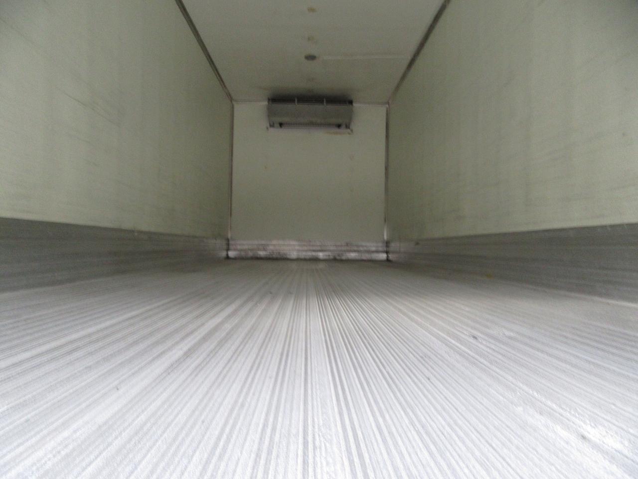 2020 International MV 24FT REEFER BOX CARRIER SUPRA SYSTEM Photo4