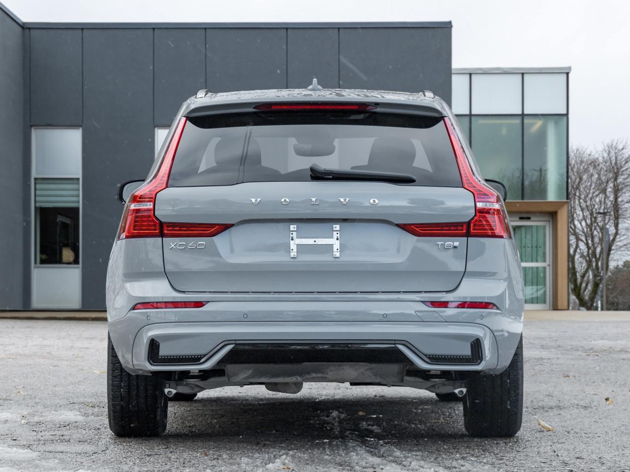 2025 Volvo XC60 Plug-In Hybrid T8 AWD Core Dark Theme  PLUG-IN HYBRID  VOLVO CPO Photo