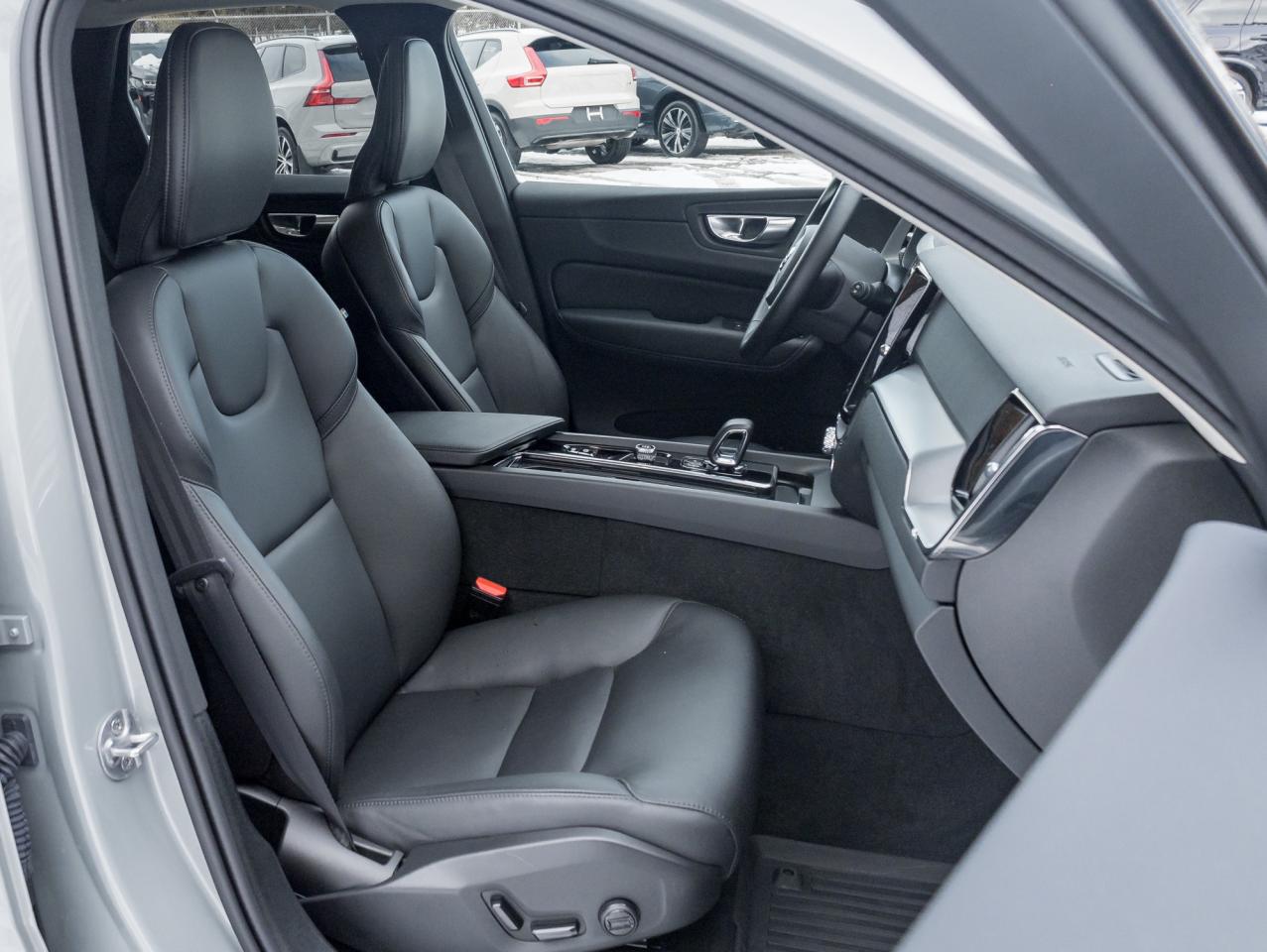 2025 Volvo XC60 Plug-In Hybrid T8 AWD Core Dark Theme  PLUG-IN HYBRID  VOLVO CPO Photo