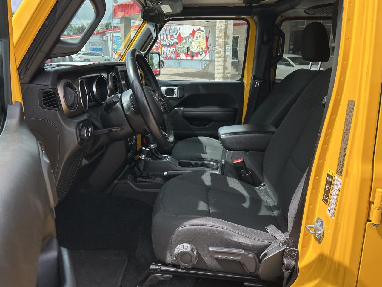 2021 Jeep Wrangler UNLIMITED SPORT, CLEAN CARFAX, DUAL TOPS, A/C! Photo