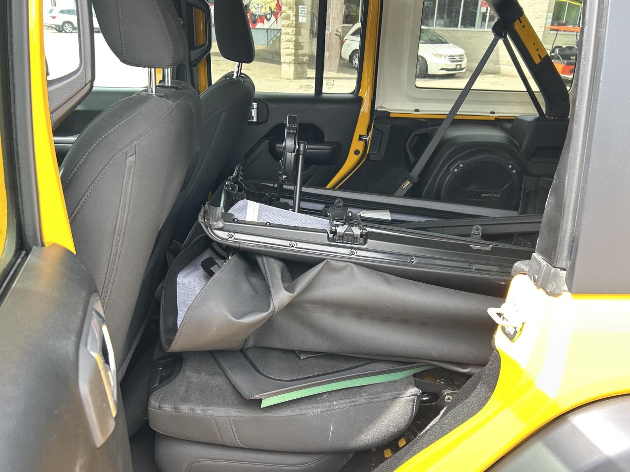 2021 Jeep Wrangler UNLIMITED SPORT, CLEAN CARFAX, DUAL TOPS, A/C! Photo