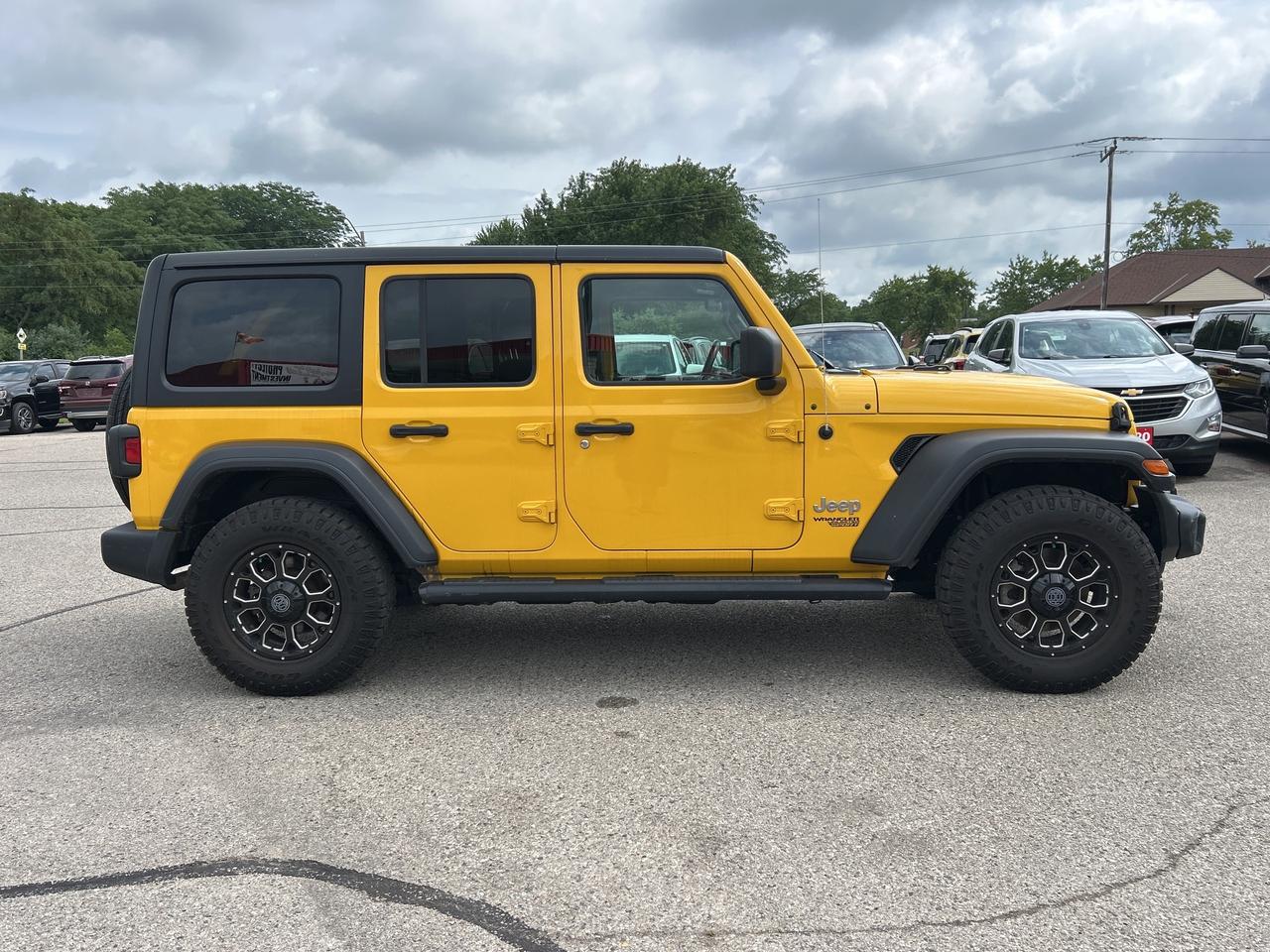 2021 Jeep Wrangler UNLIMITED SPORT, CLEAN CARFAX, DUAL TOPS, A/C! Photo