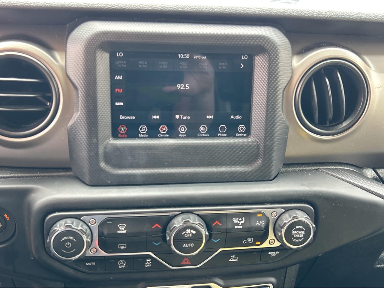 2021 Jeep Wrangler UNLIMITED SPORT, CLEAN CARFAX, DUAL TOPS, A/C! Photo
