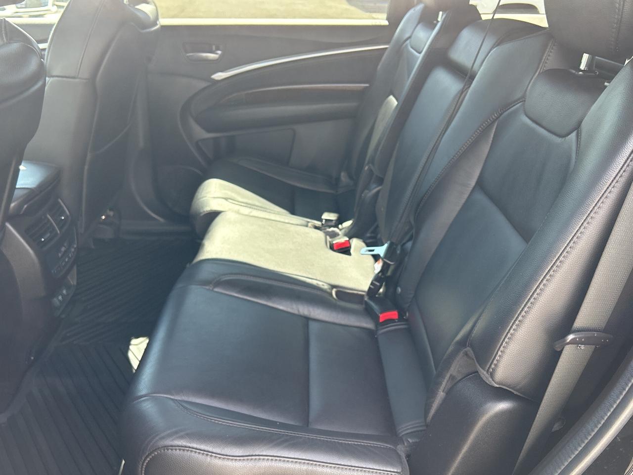 2020 Acura MDX Tech SH-AWD Photo