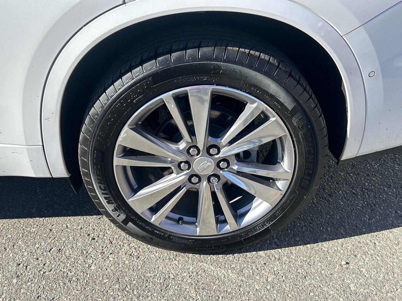 2024 Cadillac XT6 Premium Luxury 6 Passenger 360 Camera Head Up Disp Photo