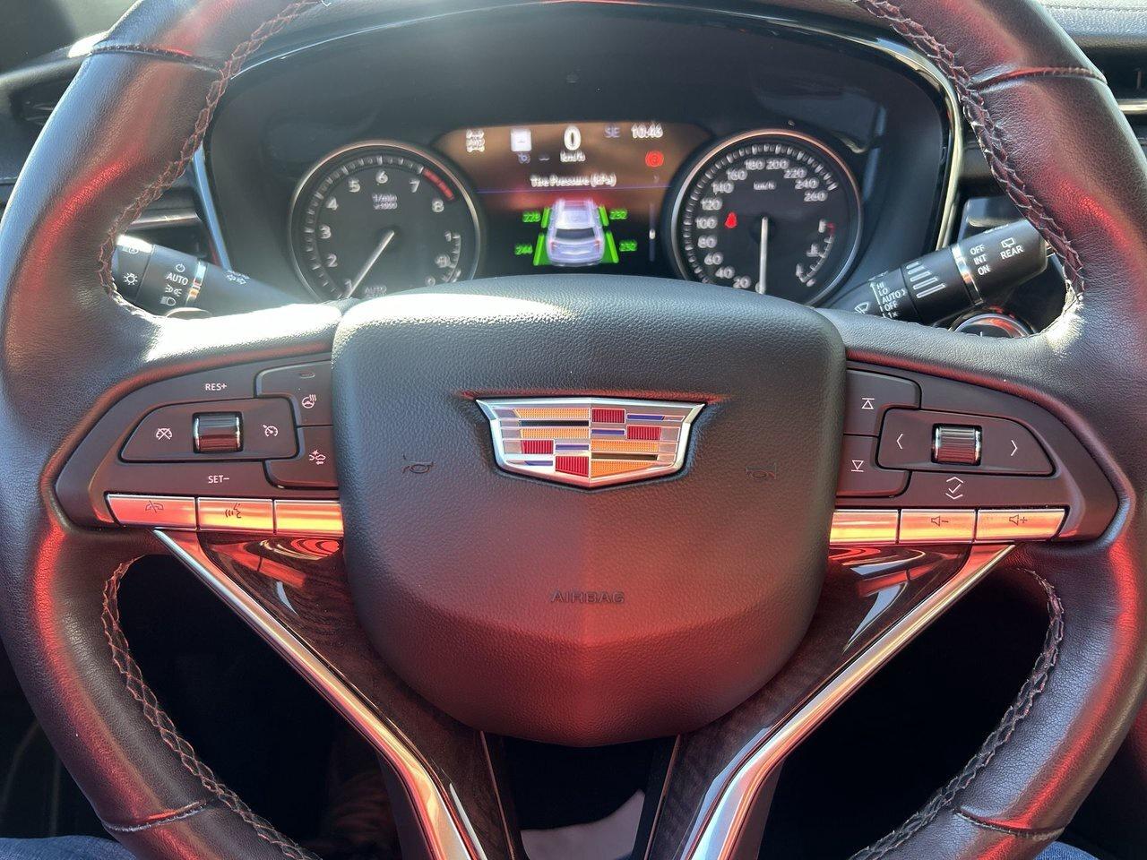 2024 Cadillac XT6 Premium Luxury 6 Passenger 360 Camera Head Up Disp Photo