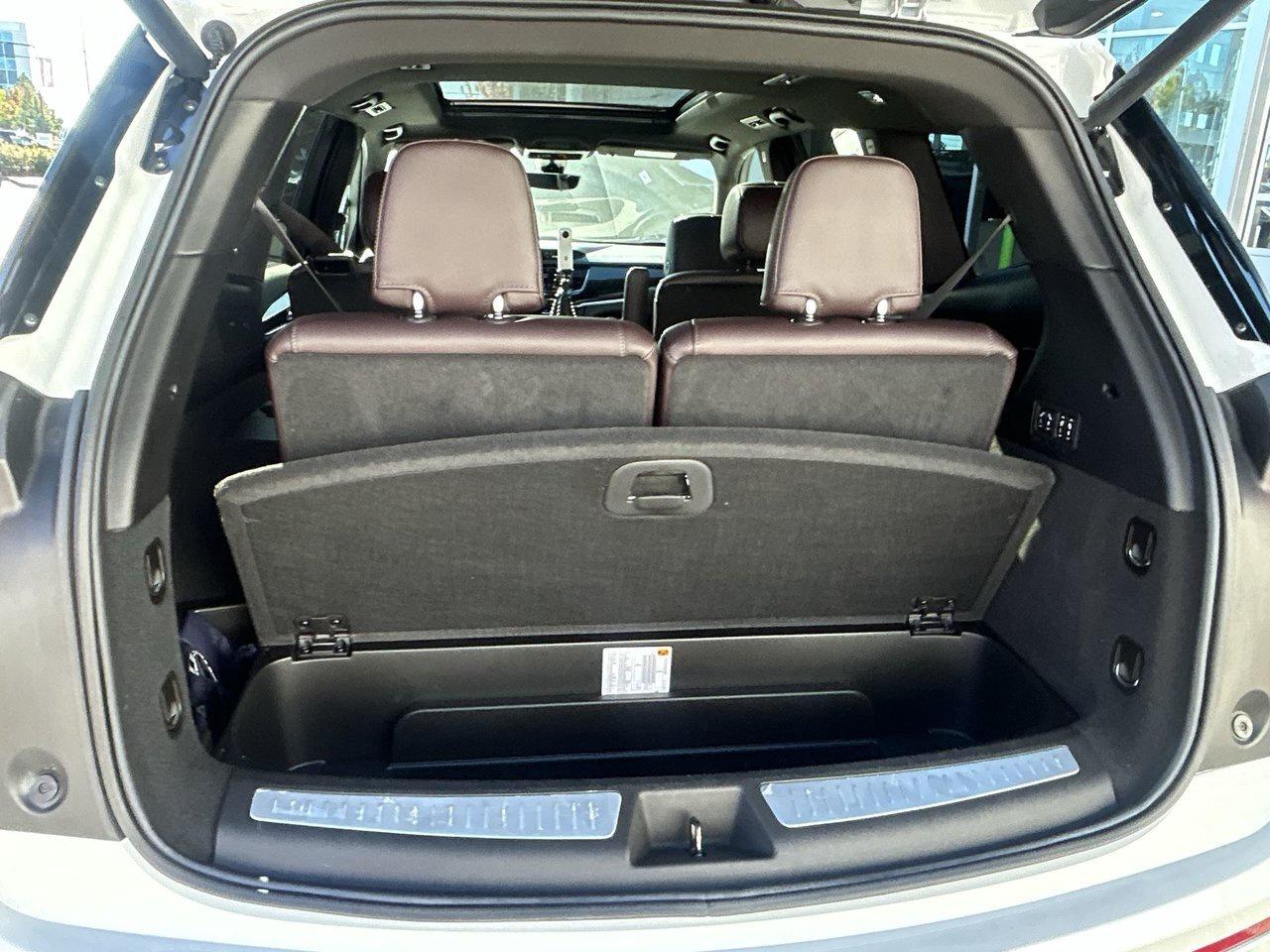 2024 Cadillac XT6 Premium Luxury 6 Passenger 360 Camera Head Up Disp Photo