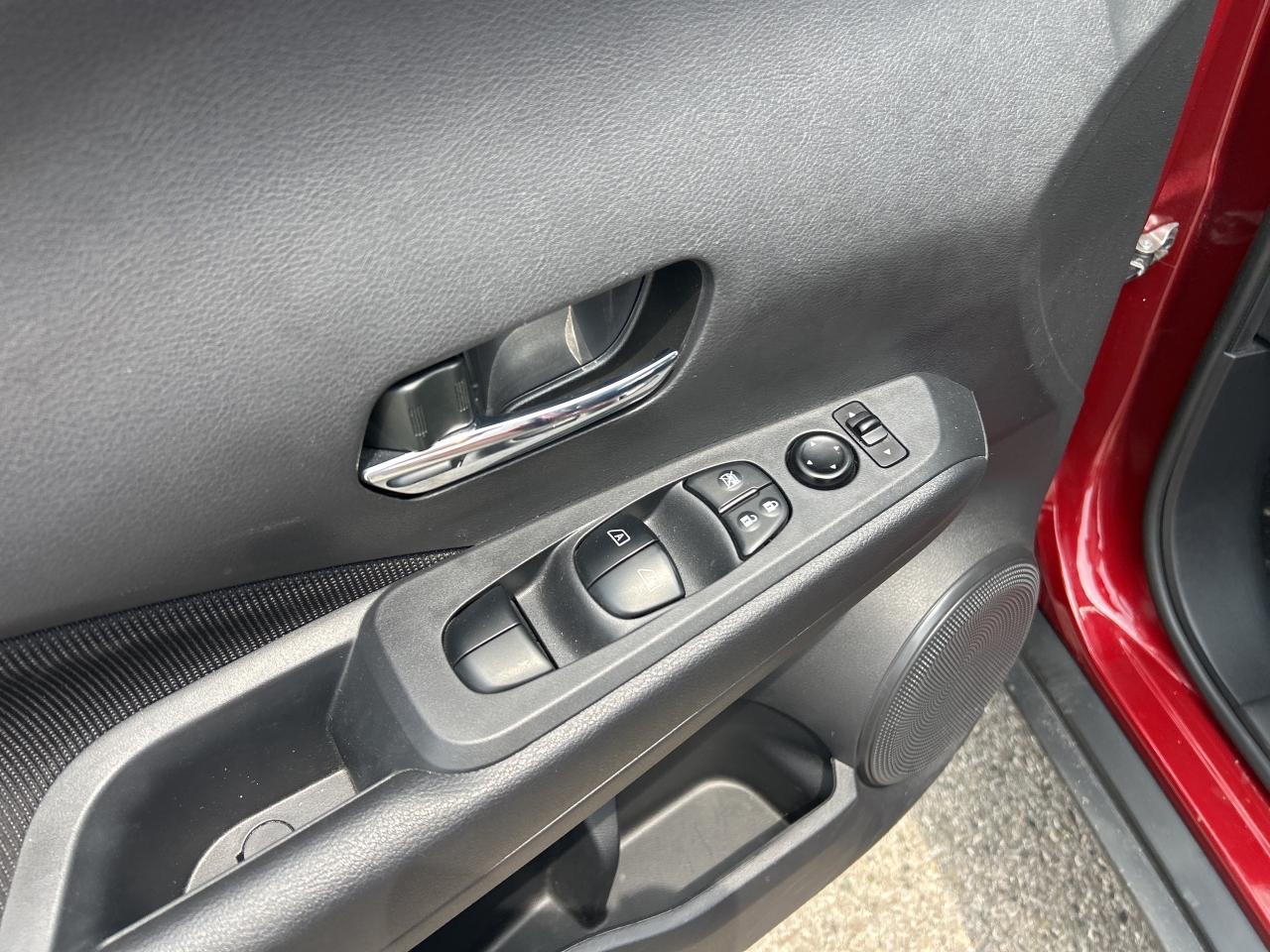 2023 Nissan Kicks SV, BACK UP CAMERA, REMOTE START! Photo