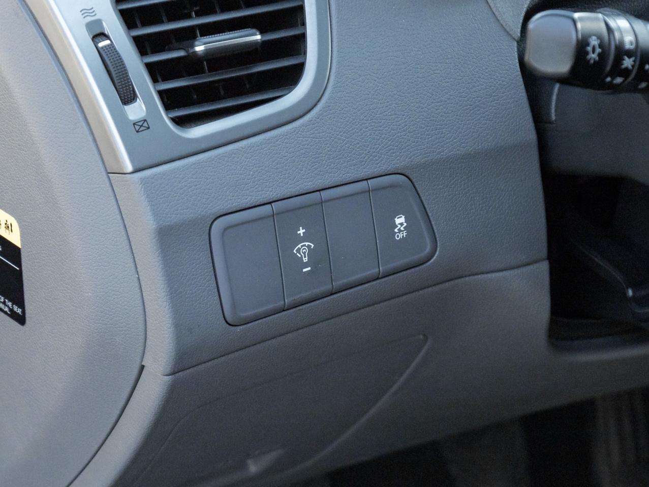 2014 Hyundai Elantra 4dr Sdn 6 Speed Manual GLS  AS IS   AS TRADED Photo