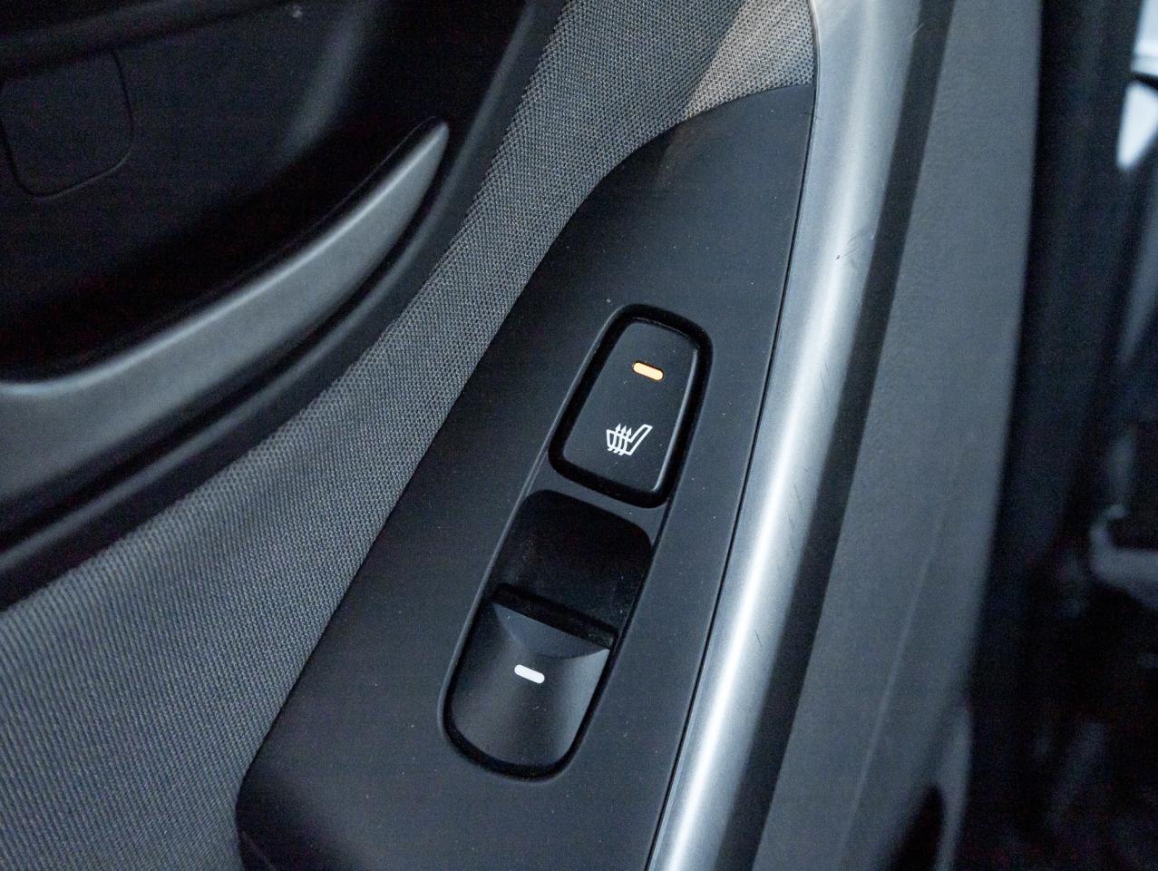 2014 Hyundai Elantra 4dr Sdn 6 Speed Manual GLS  AS IS   AS TRADED Photo