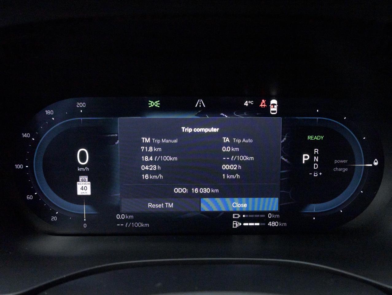 2025 Volvo XC60 Plug-In Hybrid T8 AWD Core Dark  Theme PLUG IN HYBRID  VOLVO CPO Photo