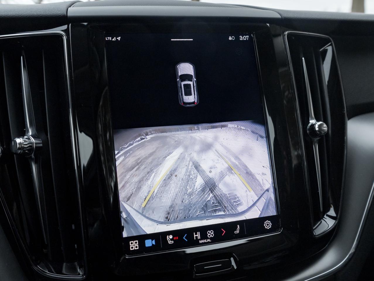 2025 Volvo XC60 Plug-In Hybrid T8 AWD Core Dark  Theme PLUG IN HYBRID  VOLVO CPO Photo