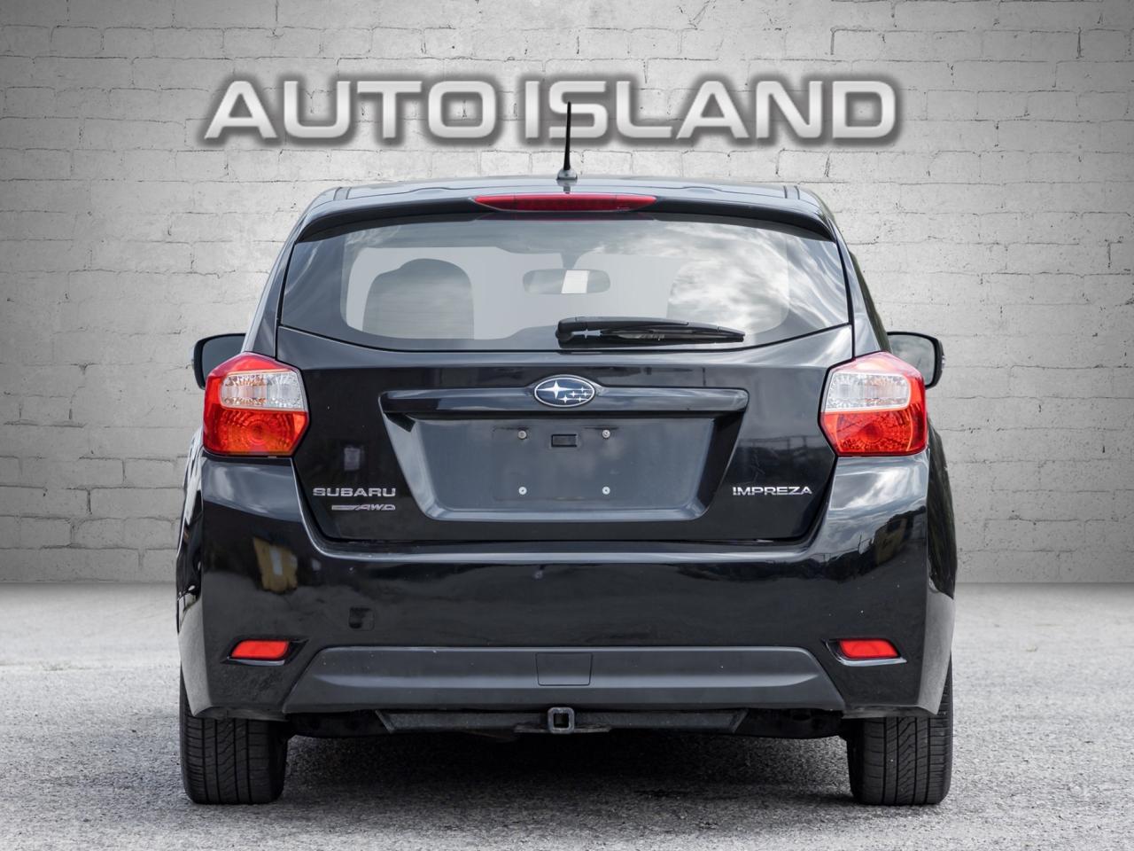 2012 Subaru Impreza HB CVT Photo